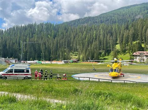 Elisoccorso A San Martino Di Castrozza Luned Mattina Per Intervento