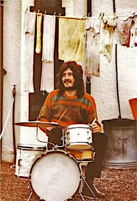 Led Zeppelin's John Bonham at home in January 1970 | Led zeppelin ...