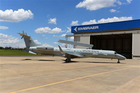 Embraer Delivers First Modernised E Jet To Brazilian Air Force