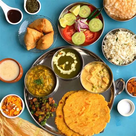 Punjabi Thali: Learn About The 5 Authentic Dishes Served In It