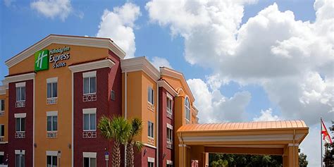 Holiday Inn Express & Suites Brooksville-I-75 - Brooksville, United States