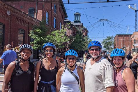 Heart Of Downtown Half Day Bike Tour In Toronto Klook