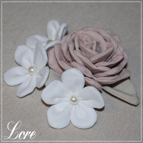 ROSA E FIORI IN TESSUTO HANDMADE FLOWERS DI LORE CUCITO CREATIVO