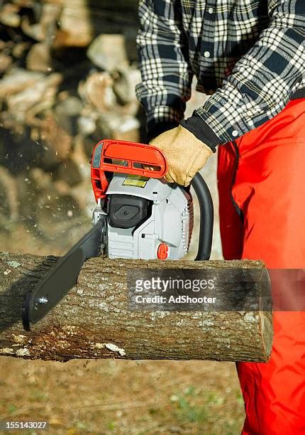 Chain Saw Safety Photos and Premium High Res Pictures - Getty Images