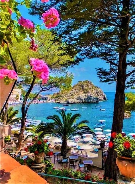 Solve Taormina Jigsaw Puzzle Online With Pieces