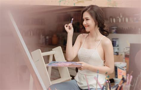 Cuộc sống của các hot girl nổi tiếng đời đầu giờ ra sao sao
