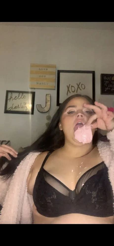 Fatty Gets Mess With Cake Nude Pics XHamster