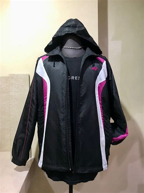 Yonex Heat Capsule Jacket Men S Fashion Coats Jackets And Outerwear