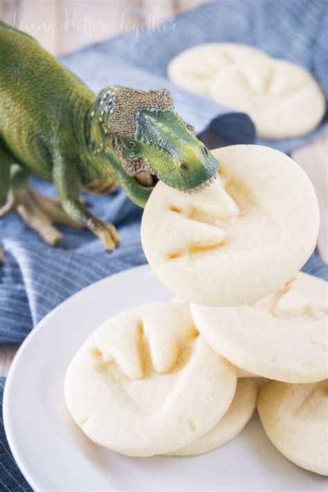 These Simple Jurassic Park Dinosaur Cookies Are So Easy To Make And Are Perfect For The Ju