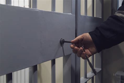 Inmate Abuse In Us Prison Facilities The Legal Examiner