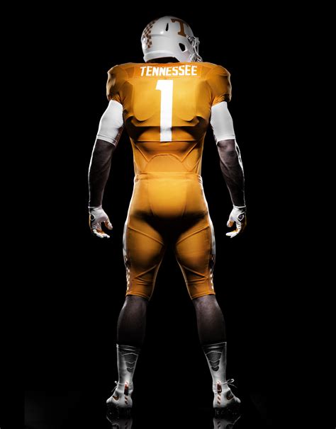 Photos: Tennessee Volunteers unveil new Nike home uniforms