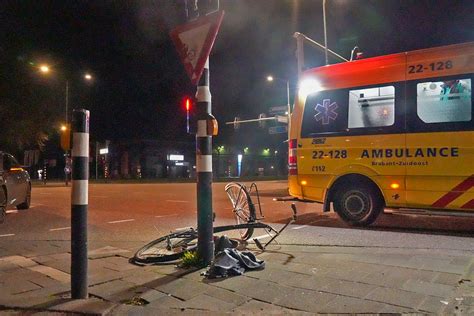 De Weblog Van Helmond Aangereden Fietser Gewond Achtergelaten