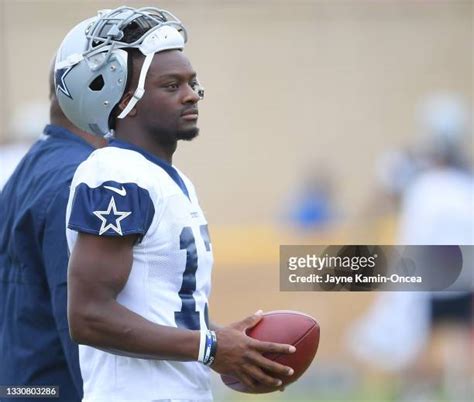 Michael Gallup Cowboys Photos and Premium High Res Pictures - Getty Images