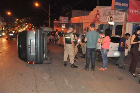 Motorista Inabilitado E Sintomas De Embriaguez Tomba Ve Culo Ap S