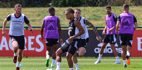 Treino duas ausências e um regresso para Roger Schmidt El Capitán