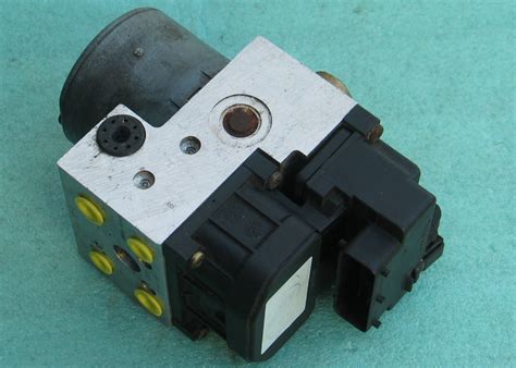 Abs Pump Module 0265216421 4426896 0273004151 Saab 900 Ii