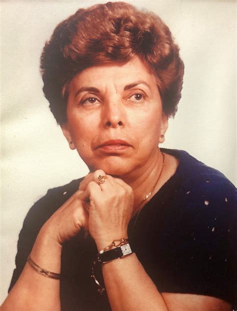Dr. Esther Mocega-Gonzalez avis de décès - Houston, TX