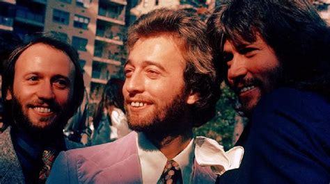 Robin Gibb Of Bee Gees Dies At 62 Weyi