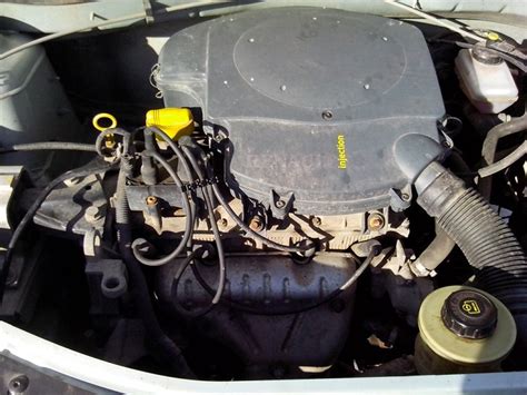 Рено Логан 1.4, 1.6, расход топлива на 100 км