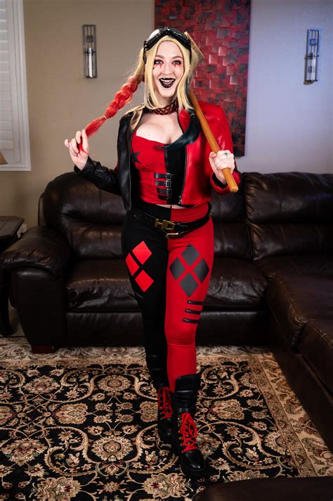 Leya Falcon As Harley Quinn R Cosplaygirls