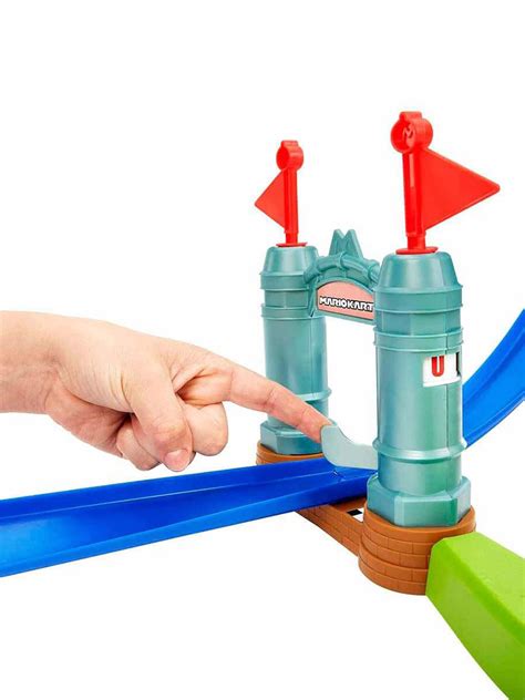 Hot Wheels Mario Kart Keskin Dönüşler Pist Seti Mavi Fiyatı MTL HGK59