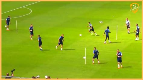 Fc Schalke 04 Intensive Passing Drill With 2 And 3 Balls Passing Drills Fc Schalke 04 Drill