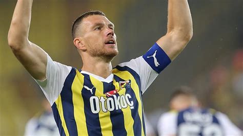 Fenerbahçe de Edin Dzeko dan 2 gol birden Fenerbahçe Spor Haberleri