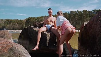 Extremely Risky Pounding Pussy On The Public Beach Open Shore 4K XVIDEOS