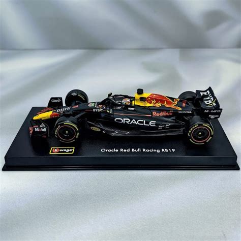 Redbull Rb Max Verstappen Caja Acrilica Burago Llavero