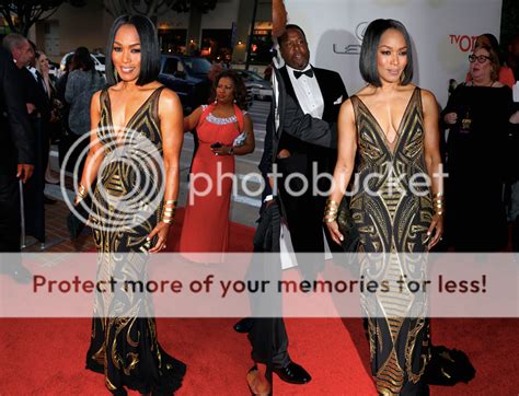 Angela Bassett Stuns In Black And Gold At The Naacp Image Awards Coloures Celebrating Beauty