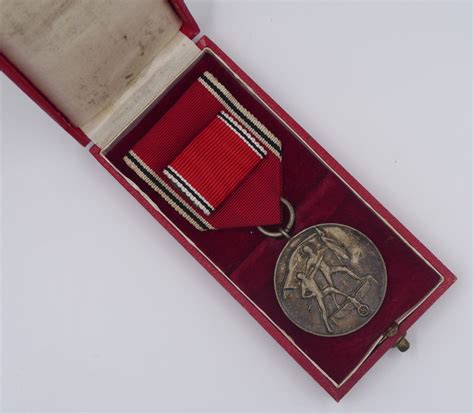 Cased March Austrian Annexation Medal Chasing Militaria