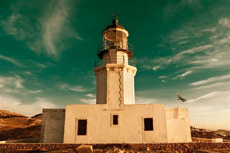 Armenistis: The Emblematic Lighthouse of Mykonos