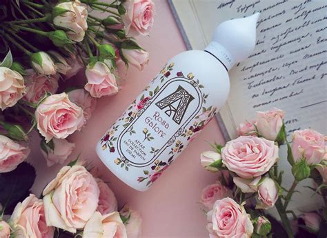 Что нового: парфюм с дамасской розой Rosa Galore, Attar Collection ...