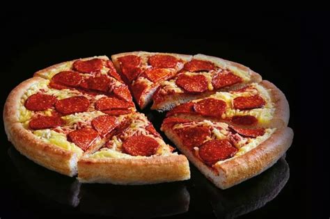 Pizza Hut Launch Vegan Pepperphoni Pizza Across The Country For