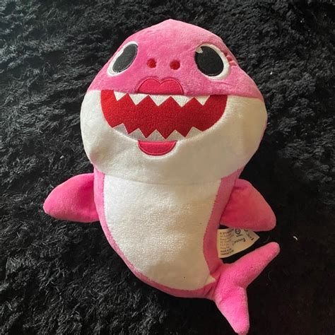 Baby Shark Singing Puppet Mommy In Ub6 Ealing Für 500 £ Zum Verkauf