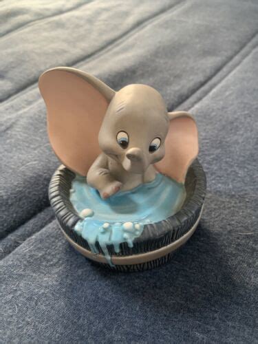 Walt Disney Classic Collection Dumbo Simply Adorable 1995 Statue