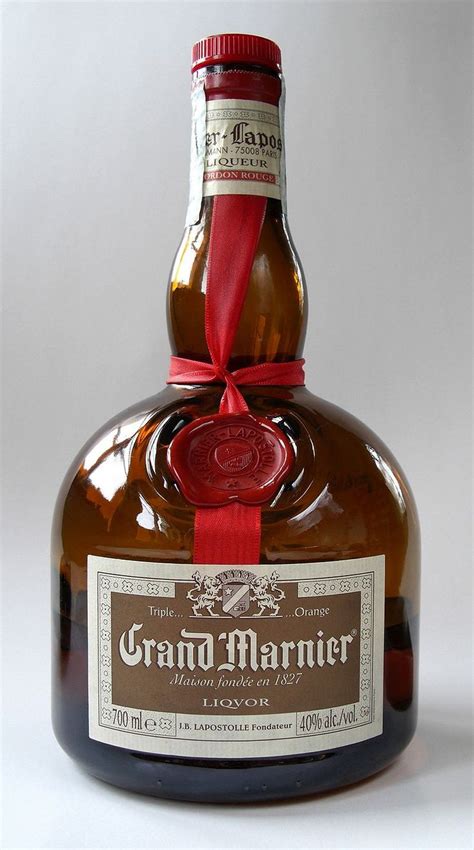 Grand Marnier Masion fondée en 1827 Grand marnier Brandy liquor Liquor