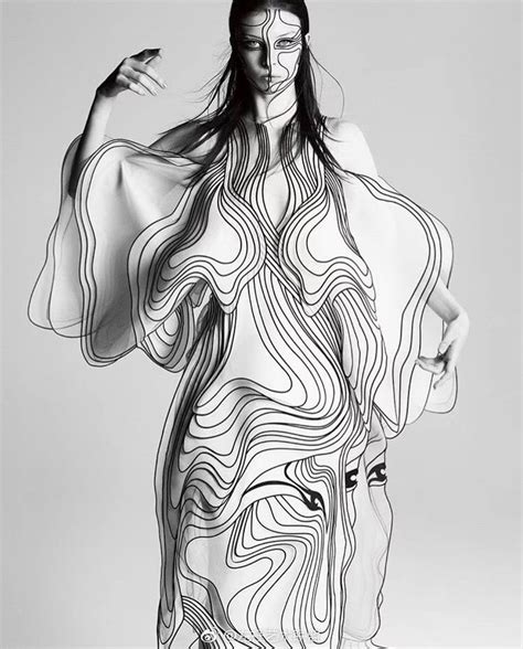 Pin By 1 On Fabric Iris Van Herpen Fashion Design Fashion Scout