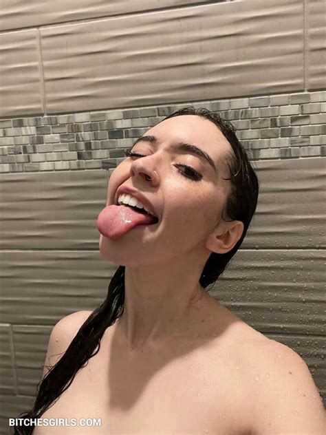 Catlyn Crespo Nude Twitch Catlyncrespo Onlyfans Leaked Naked Photo