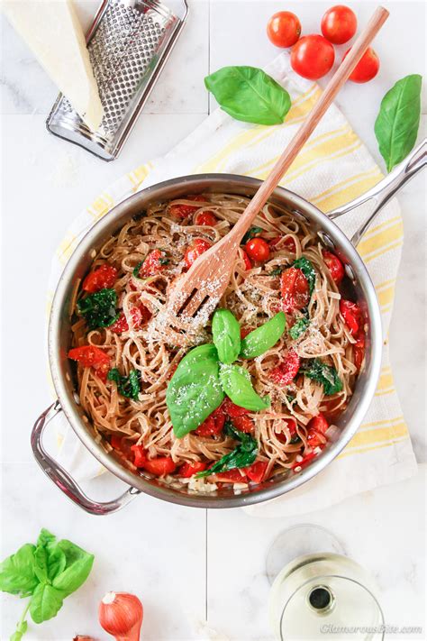 Whole-Wheat Pasta with Tomatoes and Spinach