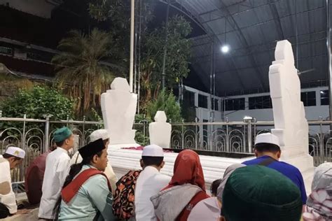 Sungguh Istimewa Dari Makam Wali Songo Ternyata Ada Di Jawa Timur