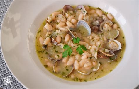 Alubias Blancas Con Almejas Una Receta De Legumbre Ligera