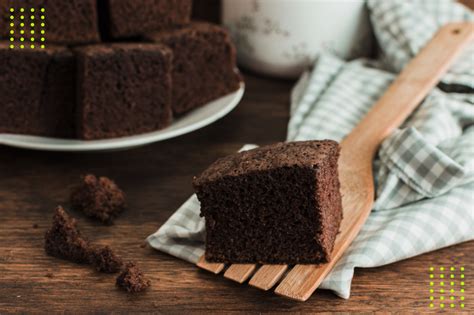 Bolo de Cacau fofinho e sem glúten Engenharia do Corpo