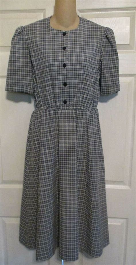 Pin On Amish And Mennonite Cape Dresses