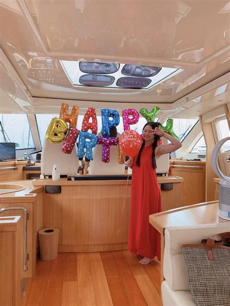 Thủy Top Từ hot girl nóng bỏng ngày nào trên mạng xã hội giờ đã trở