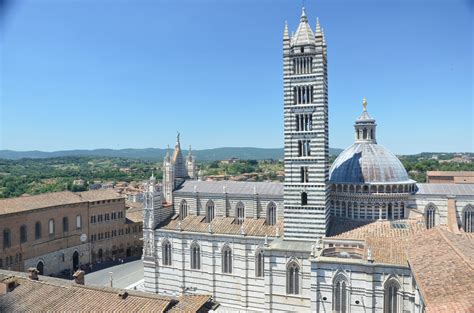 Siena's Famous Cathedral and Piazza — Unsettle Down