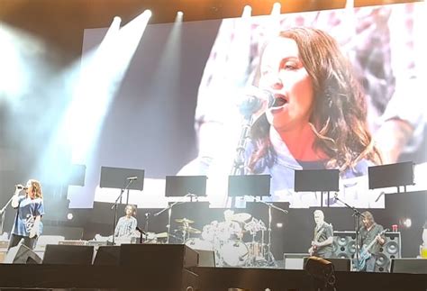 See FOO FIGHTERS And ALANIS MORISSETTE Honor SINÉAD O CONNOR With Cover