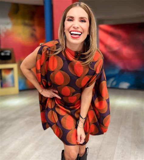 Andrea Escalona Encanta A Famosos Con Nuevas Fotos De Su Reci N Nacido