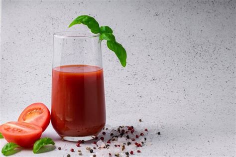 Premium Photo Selective Focus Natural Tomato Drink Tomato Juice