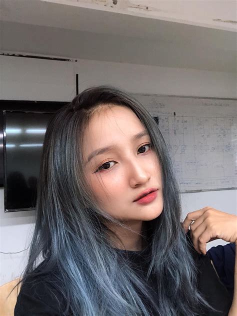 Nữ sinh xinh như hot girl xắn tay lên hàn xì lắp ráp máy móc khiến dân tình ngẩn ngơ Ai nói